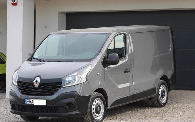 Renault Trafic cena 42700 przebieg: 227000, rok produkcji 2015 z Radomsko małe 211